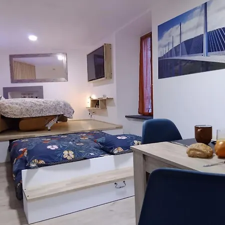 Un Tresor A Decouvrir - Escapade Millavoise מילאו